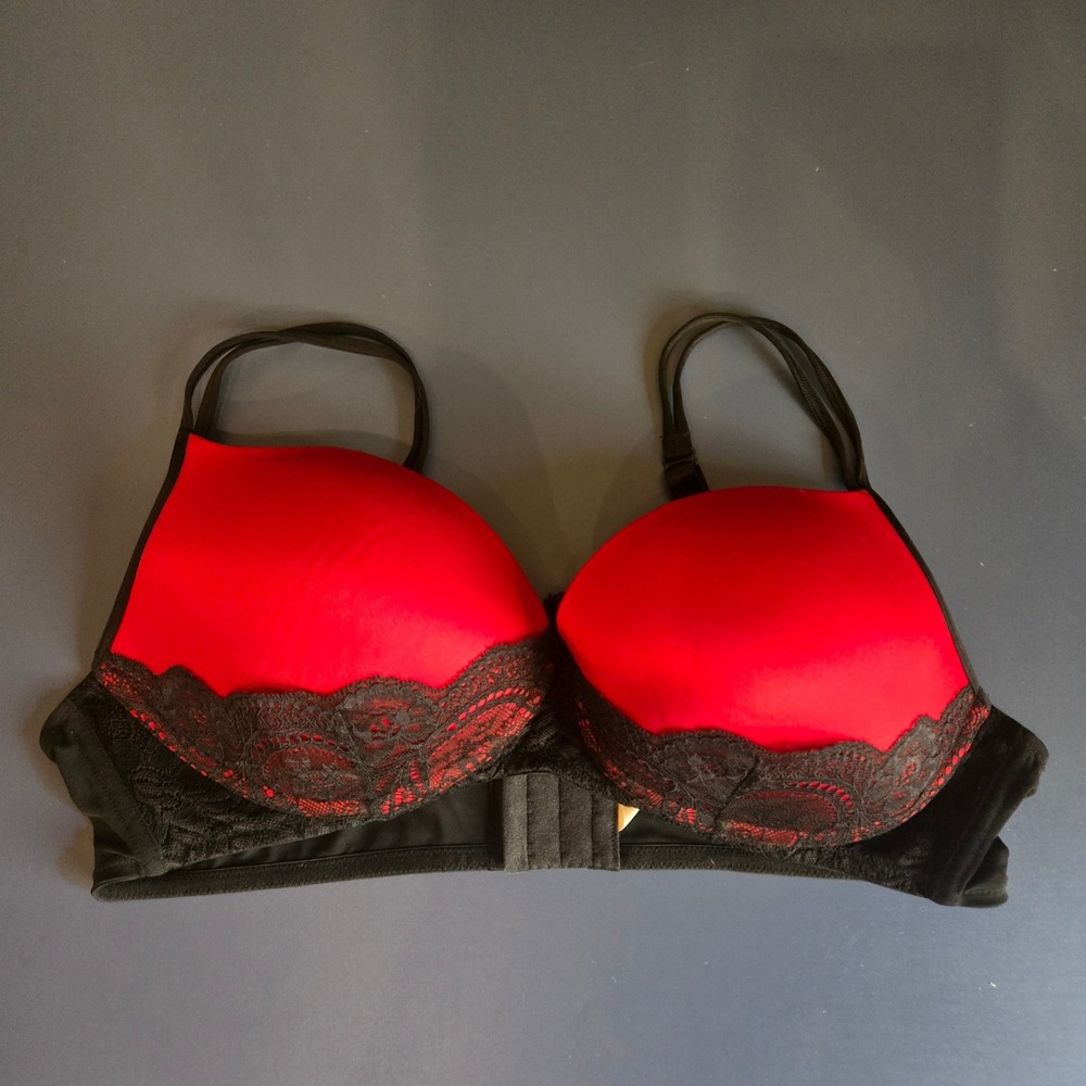 Cacique Red Black Lace Trim Push-Up Bra 44C Adjustable Straps Mesh Wings